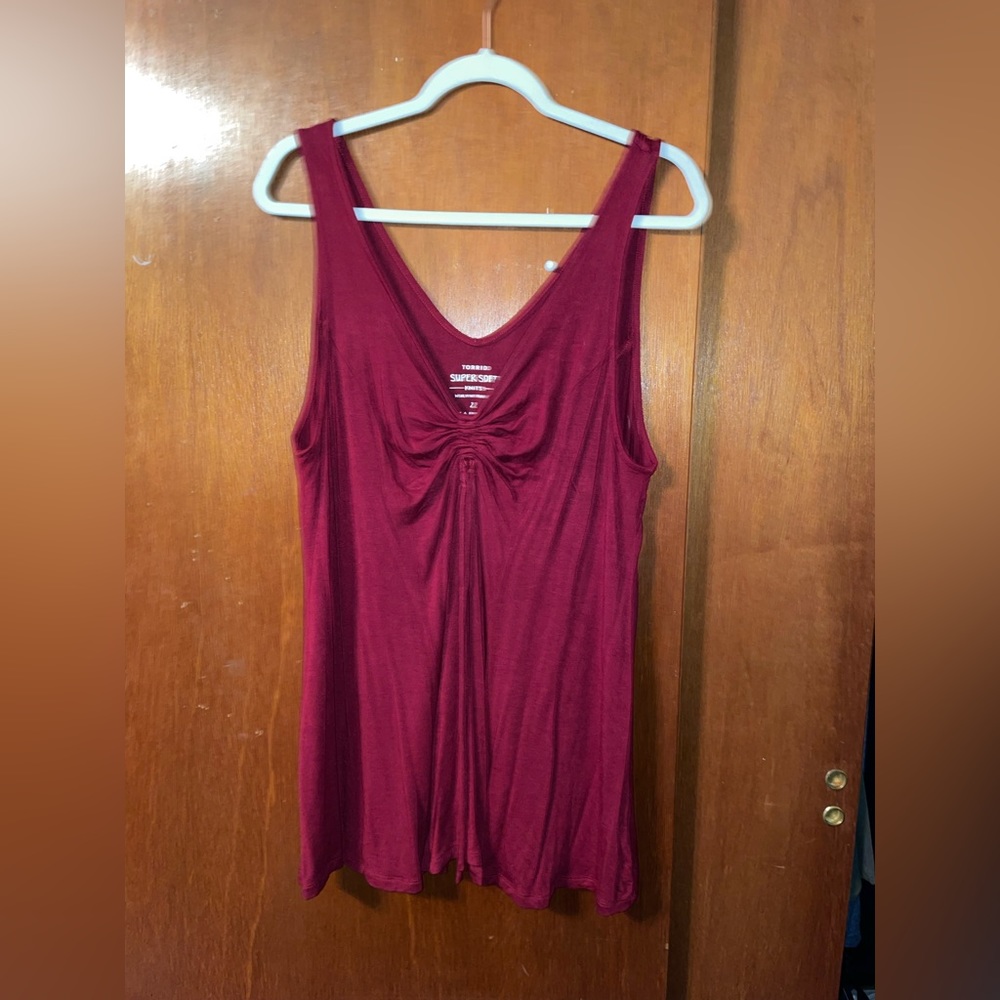 Torrid tank 1x gently used